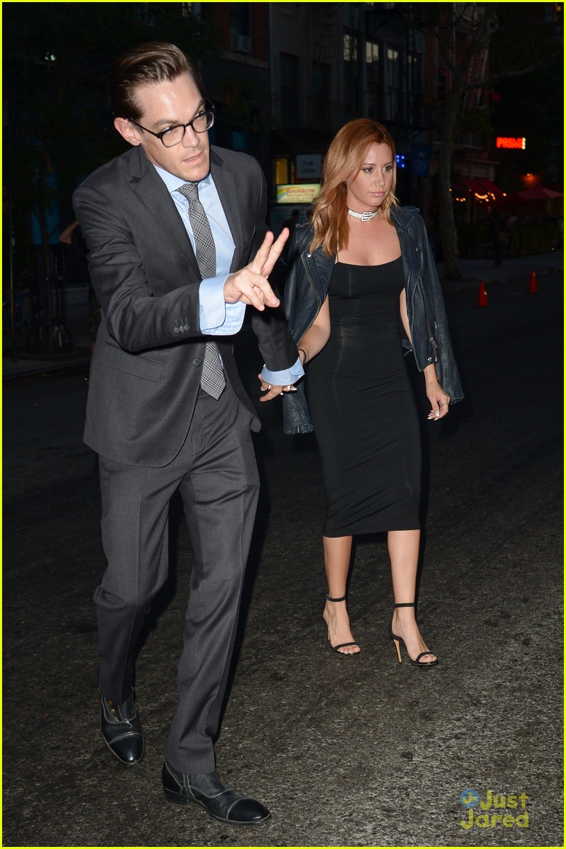 ashley tisdale christopher french nyc anniversary dinner 07