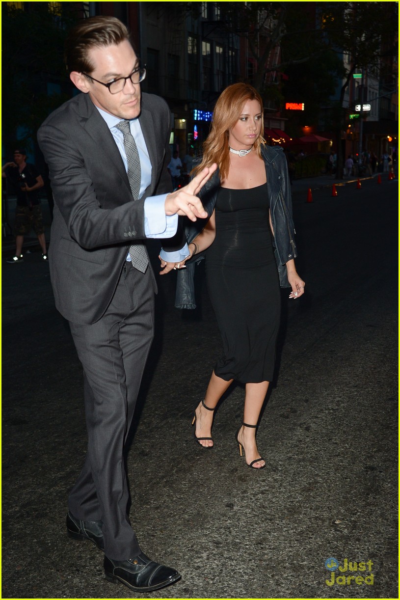 ashley tisdale christopher french nyc anniversary dinner 09