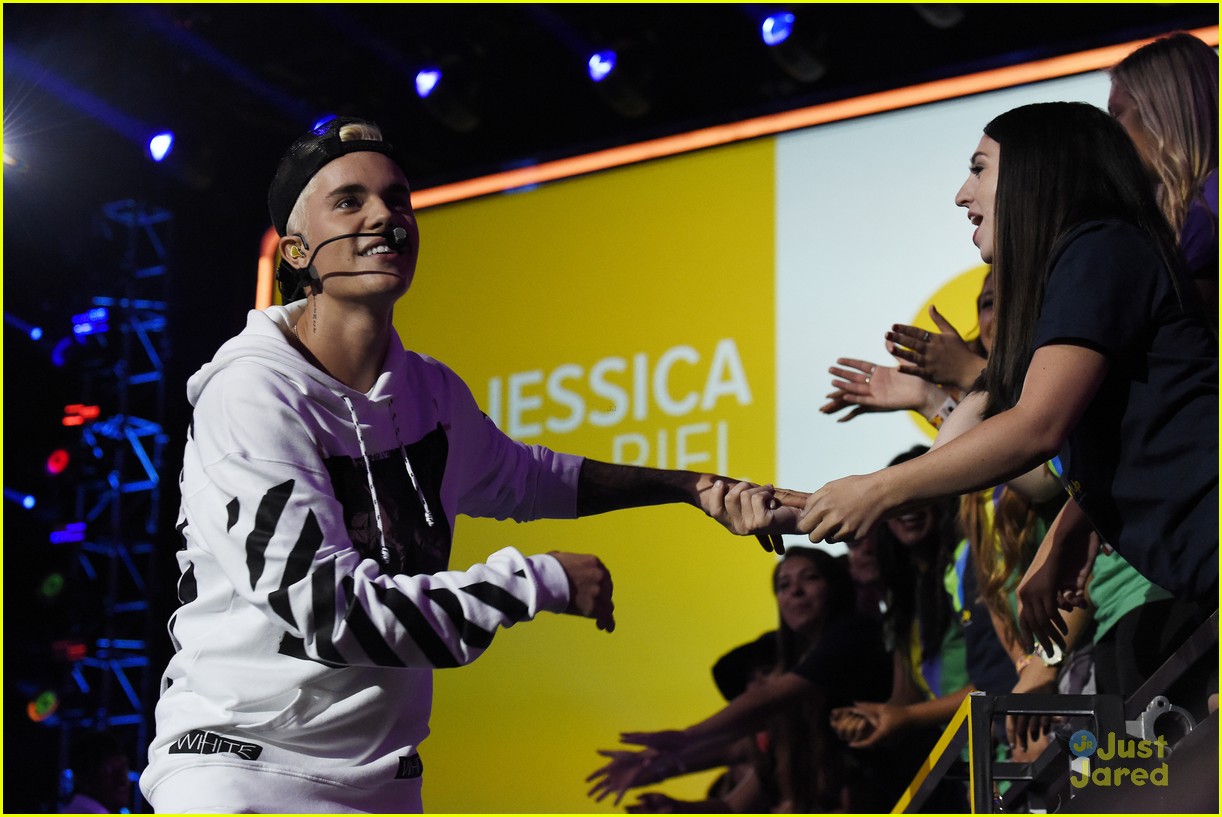 justin bieber think up performance watch here 01
