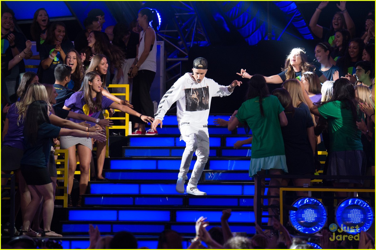justin bieber think up performance watch here 15