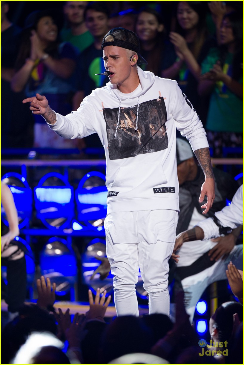 justin bieber think up performance watch here 18