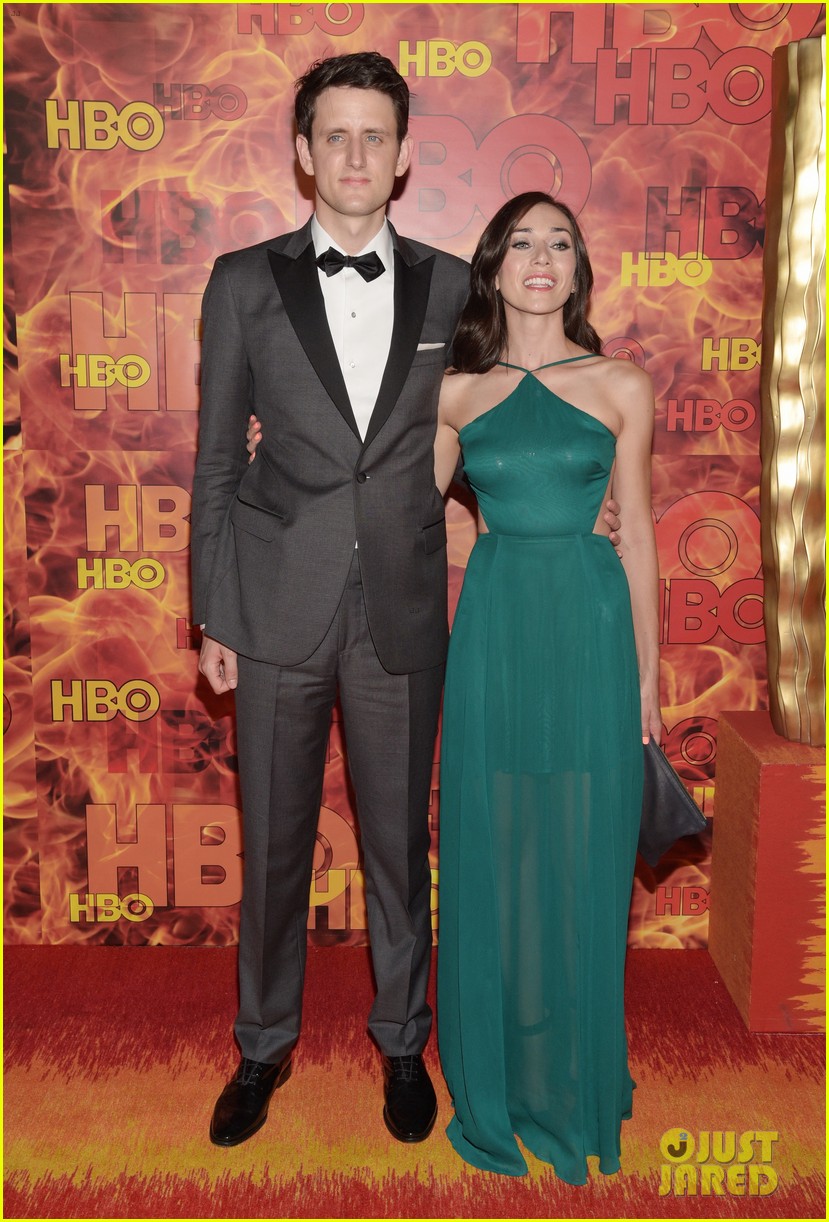 amanda crew joins her silicon valley boys at hbos emmys after party 14