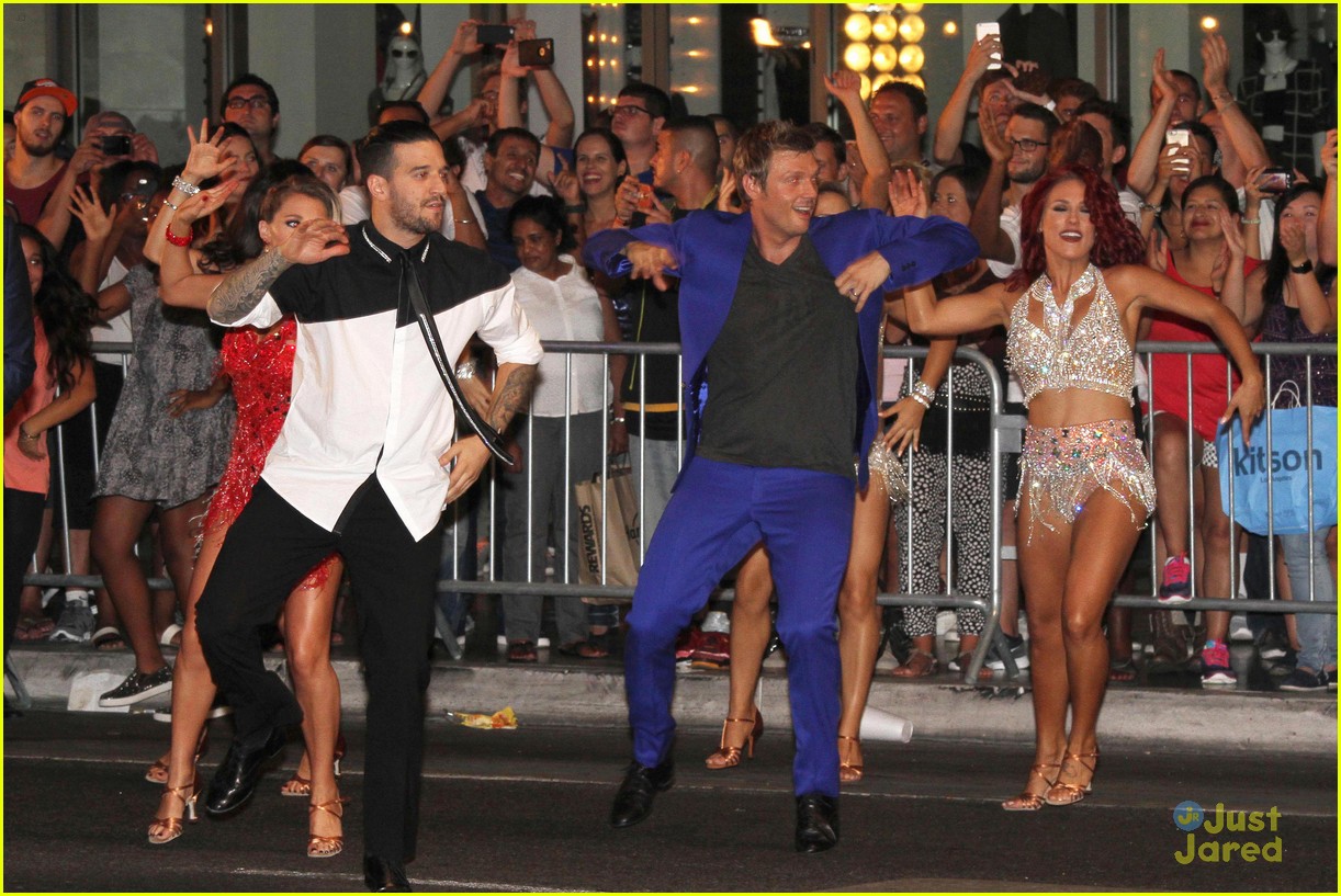 dwts flash mob pics opening number filming 01