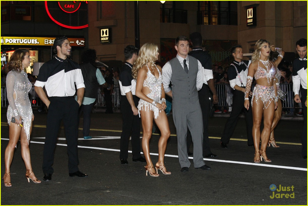 dwts flash mob pics opening number filming 23