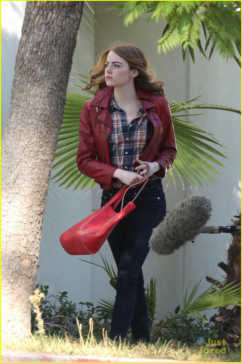 emma stone joins the favourite kate winslet plaid tee 02
