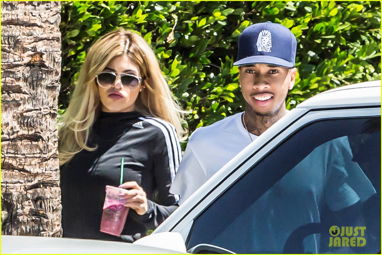 kylie jenner tygas relationship has her moms support 24