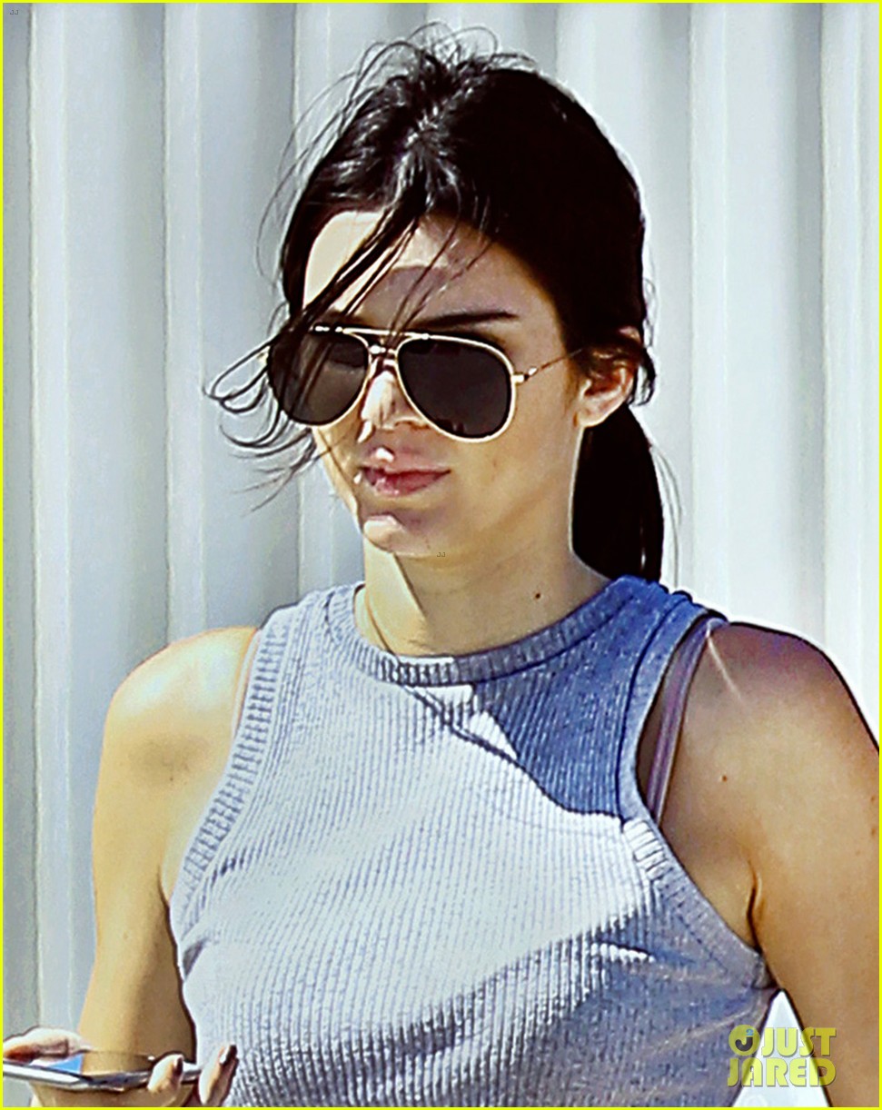 kendall jenner in n out 05