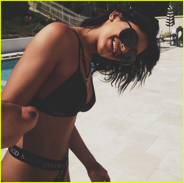 kylie jenners bikini photos are getting even sexier 01
