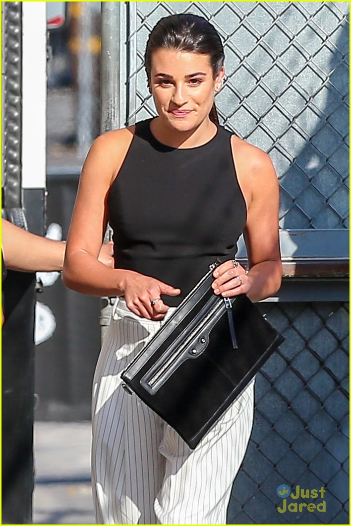 lea michele stuns in plunging dress to promote scream queens 12