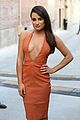 lea michele stuns in plunging dress to promote scream queens 02