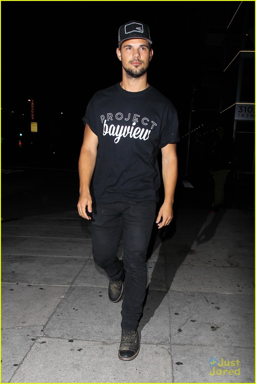 taylor lautner will appear at the think it up live telecast 01