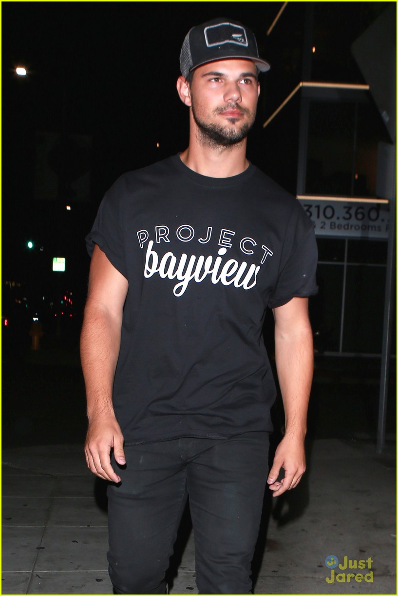 taylor lautner will appear at the think it up live telecast 11
