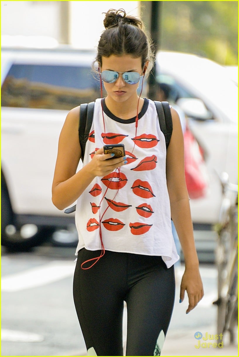victoria justice lips tee workout nyc 03