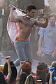 zac efron sticks hand in shorts flaunts eight pack abs 10