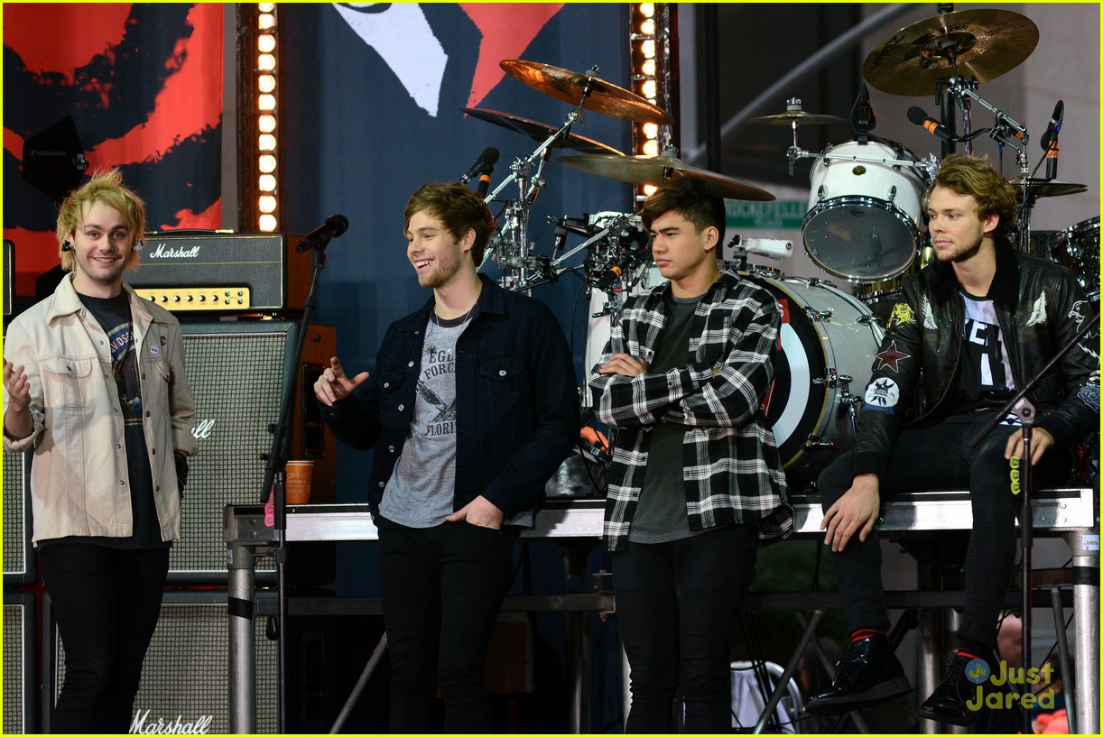 5sos today show fallon performances watch here 40