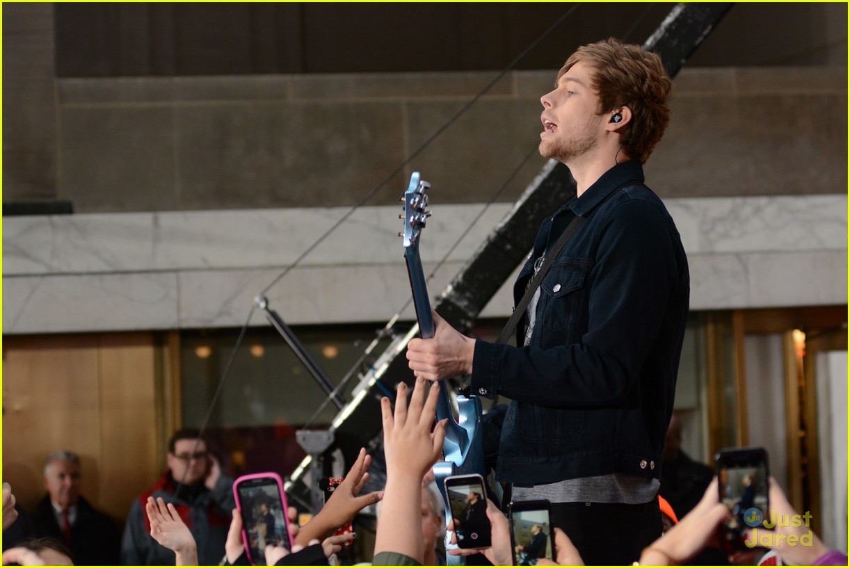 5sos today show fallon performances watch here 45