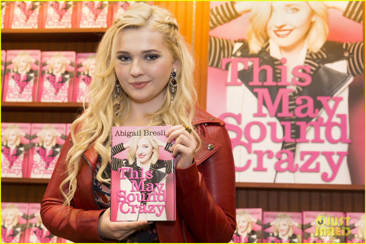 abigail breslin book launch takeover 01