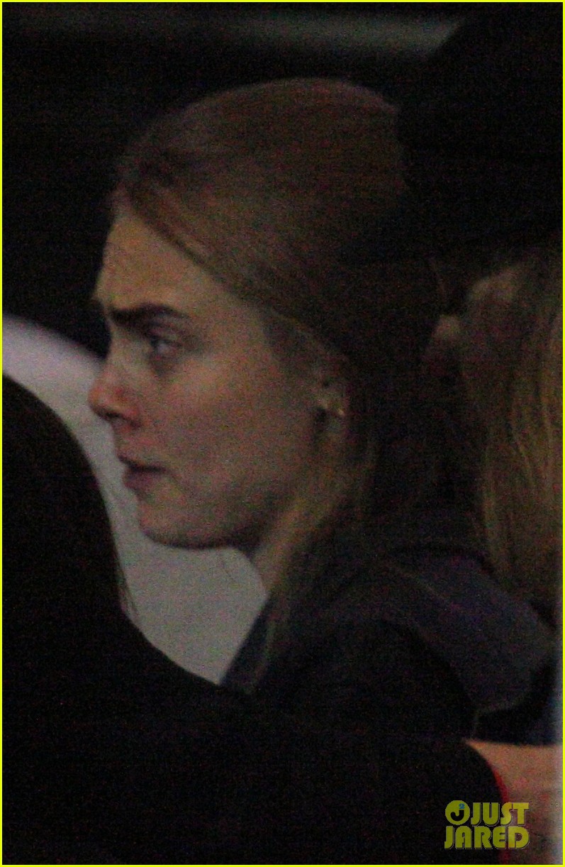 cara delevingne and girlfriend check out janet 03