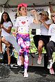 miley cyrus is charitable queen at l a county walk to defeat als 01