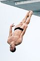 tom daley bares his crazy abs during diving practice 12