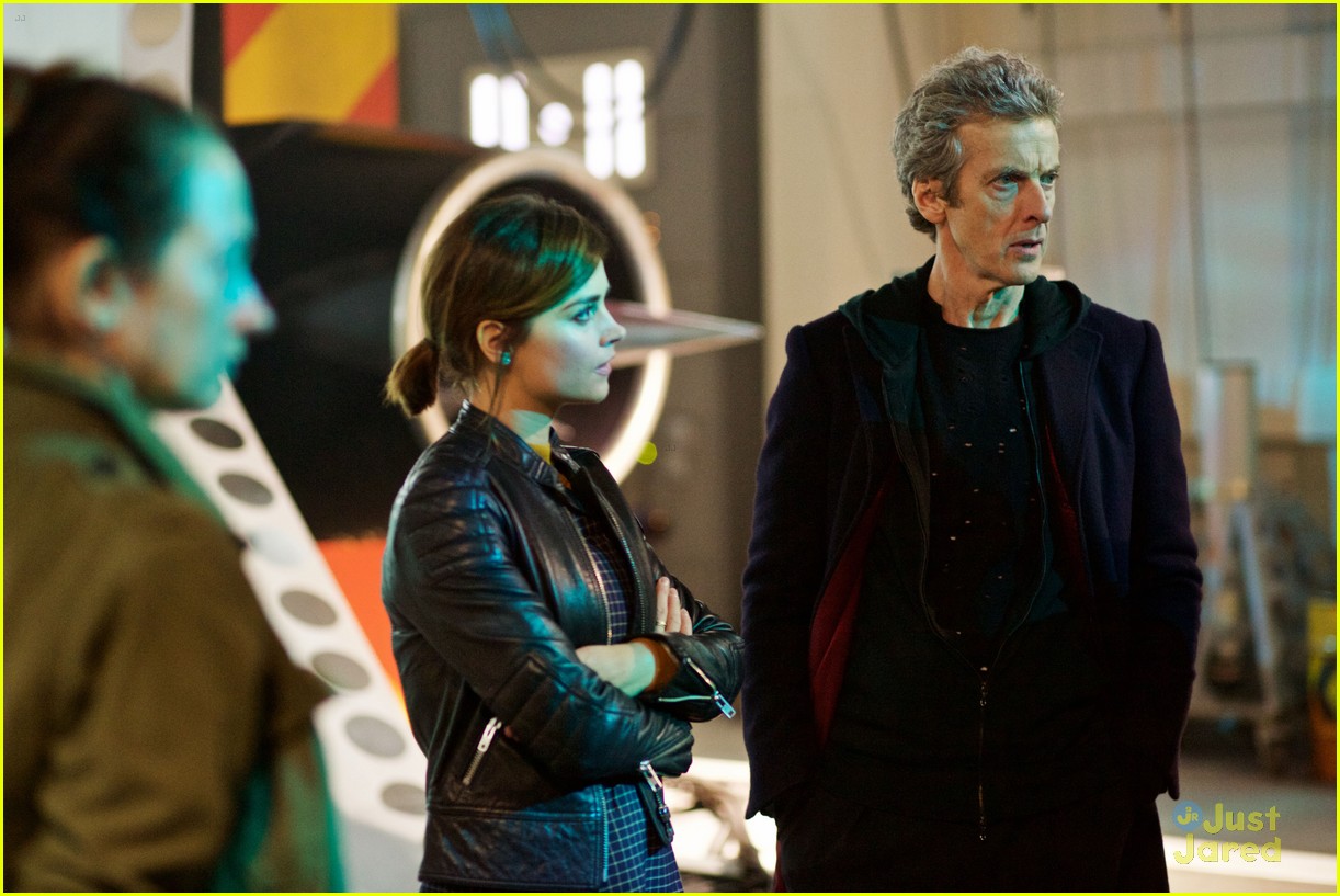 doctor who under the lake stills 11