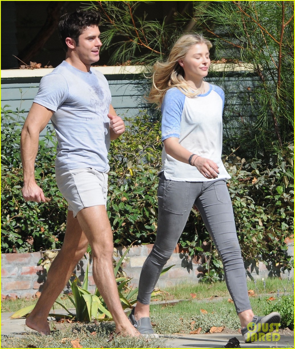 zac efron wears short shorts while filming neighbors 2 33