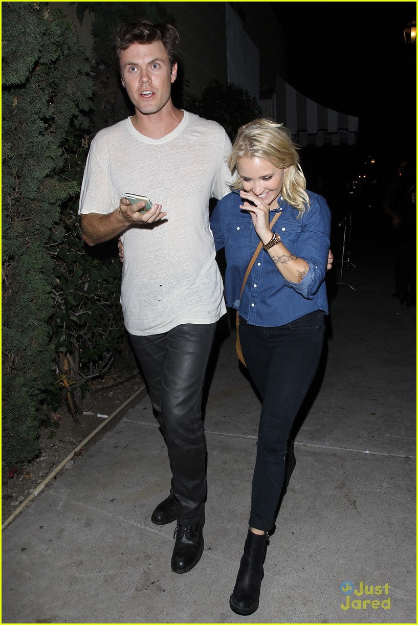 emily osment blake cooper griffin dinner date yh winter premiere 03