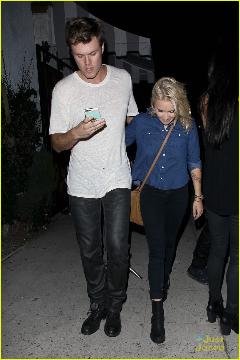 emily osment blake cooper griffin dinner date yh winter premiere 12