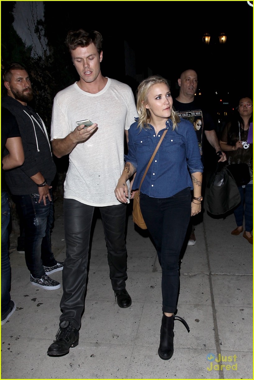 emily osment blake cooper griffin dinner date yh winter premiere 14