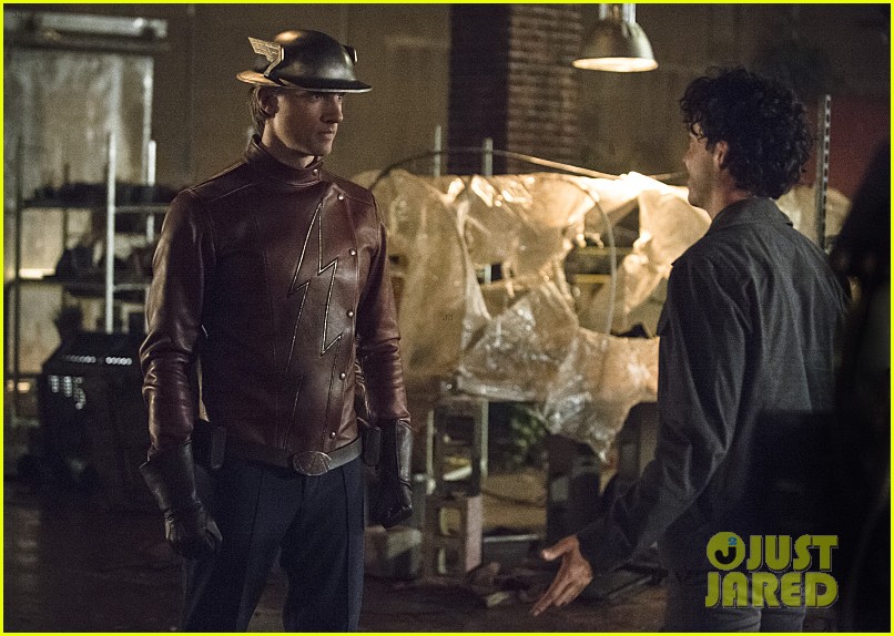 the flash jay garrick two worlds 11