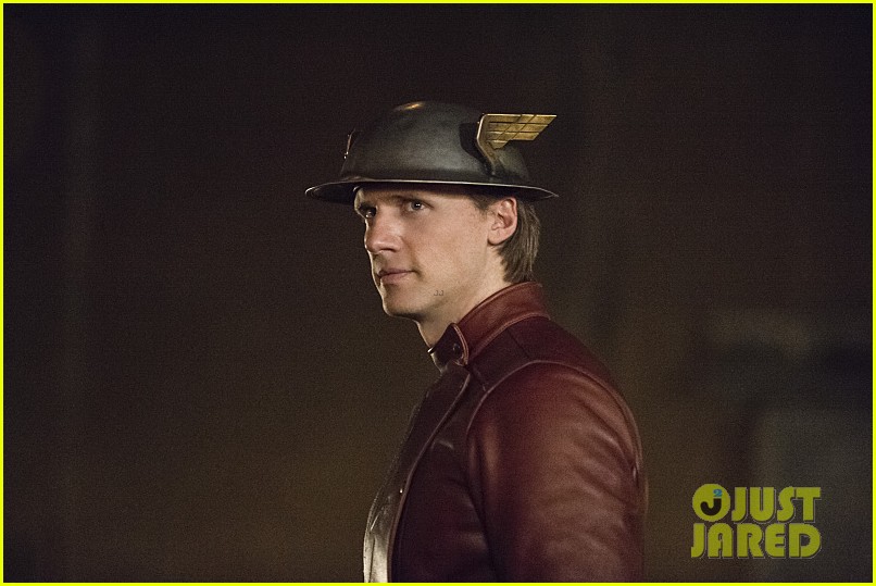 the flash jay garrick two worlds 12