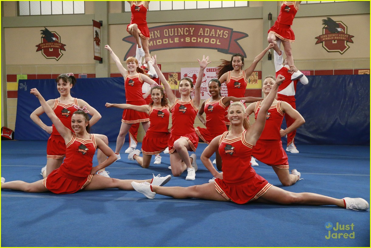 riley try out cheer team girl meets world stills 01