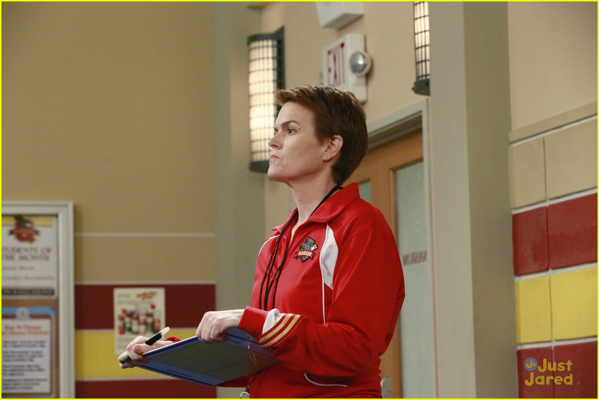 riley try out cheer team girl meets world stills 27