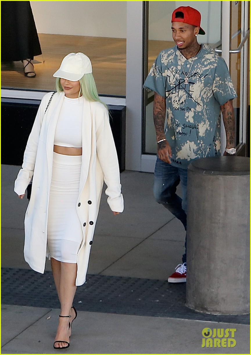 kylie jenner wears two midriff baring outfits in one day 23