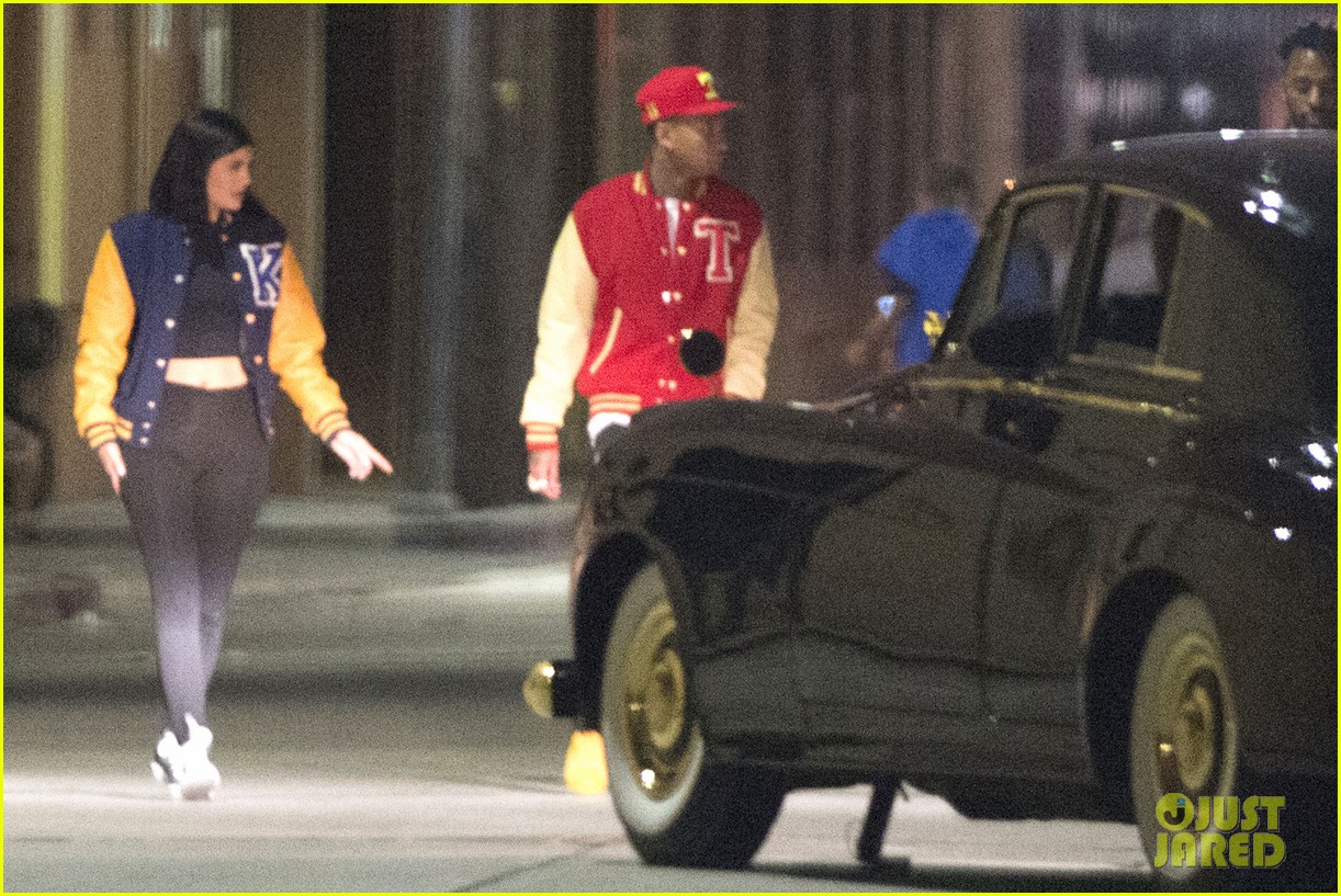 kylie jenner works on a music video with tyga 13