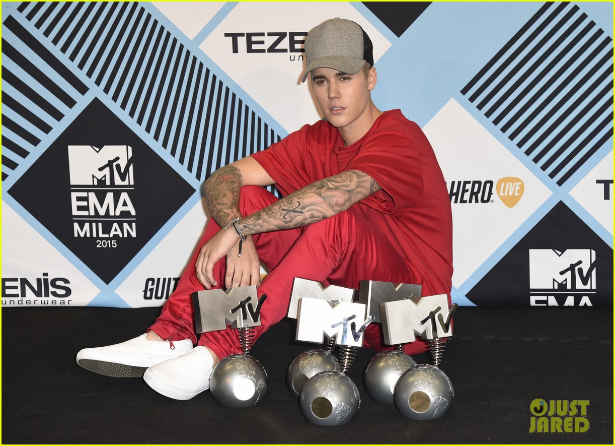 justin bieber wins most emas of all time 13