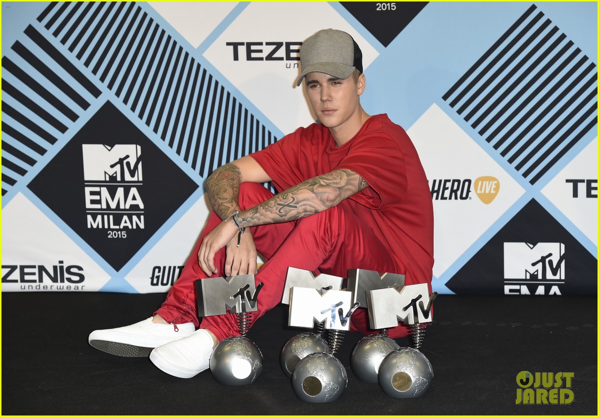 justin bieber wins most emas of all time 22