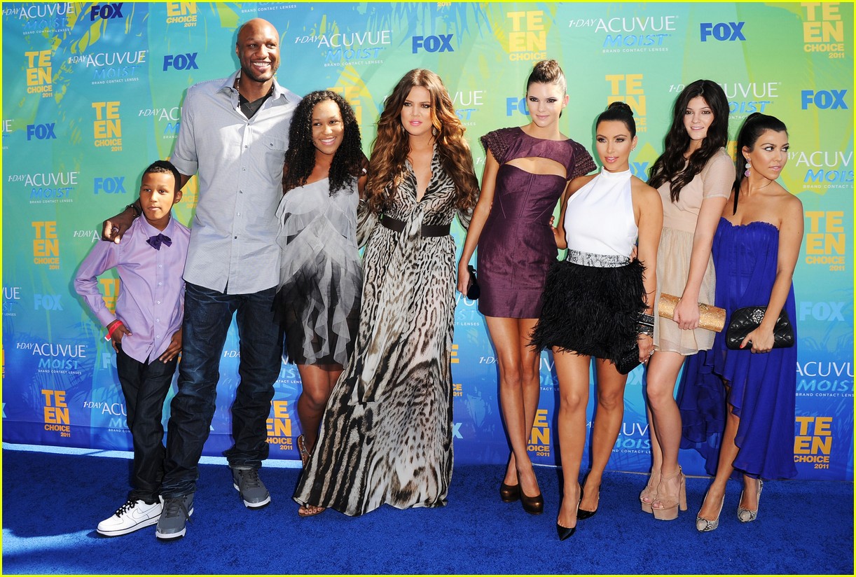 kardashian family releases joint statement on lamar odom 08