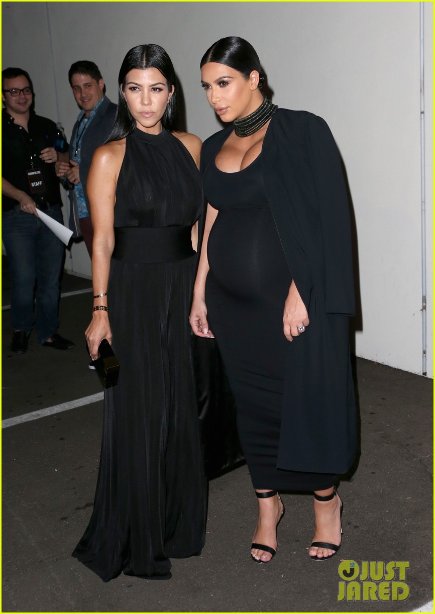 kardashian jenner sisters cosmo party 16