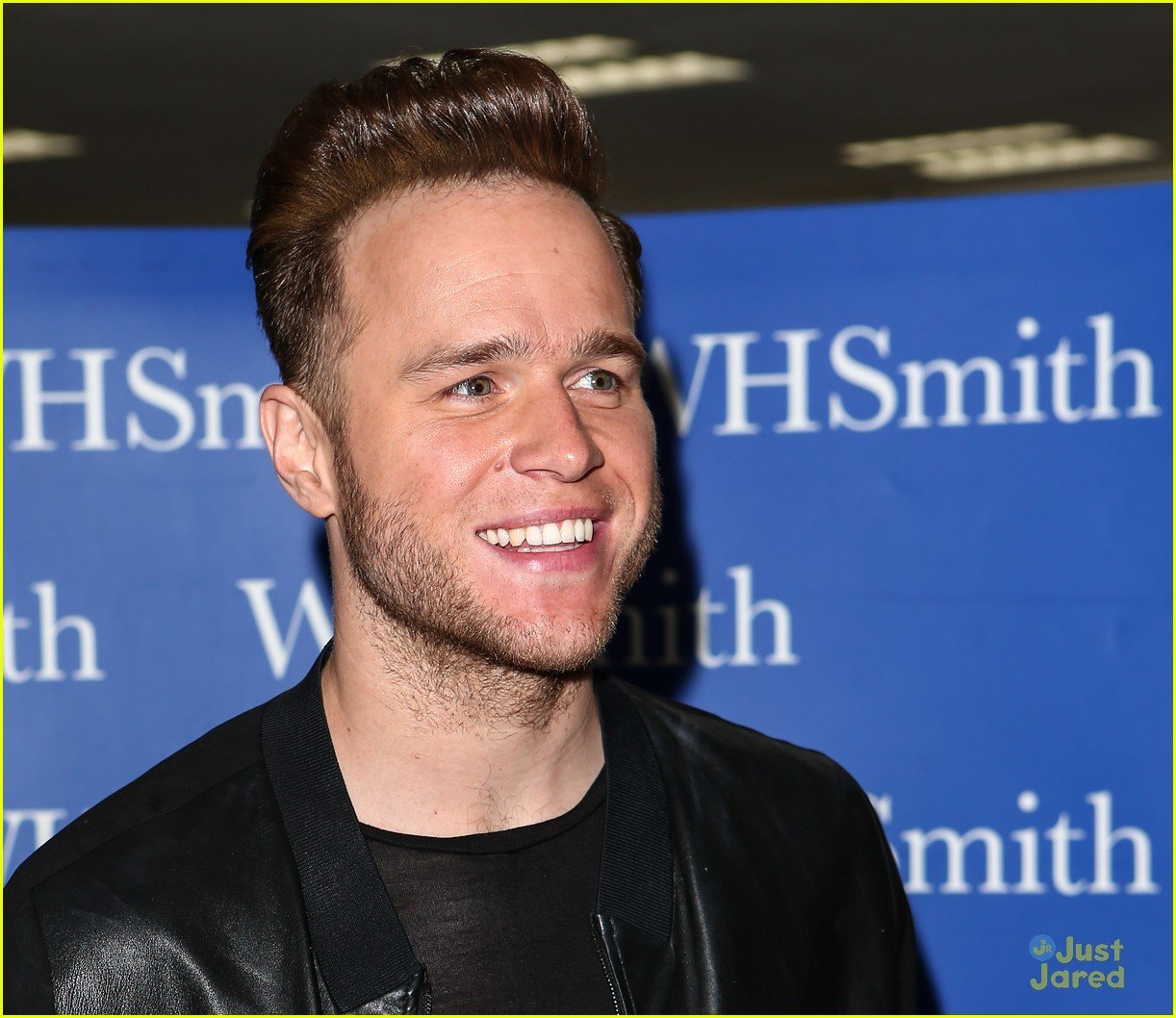 olly murs book signing event milton keynes 12