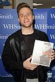 olly murs book signing event milton keynes 09