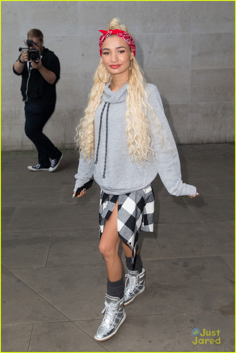 pia mia new single touch out this week bbc radio 20