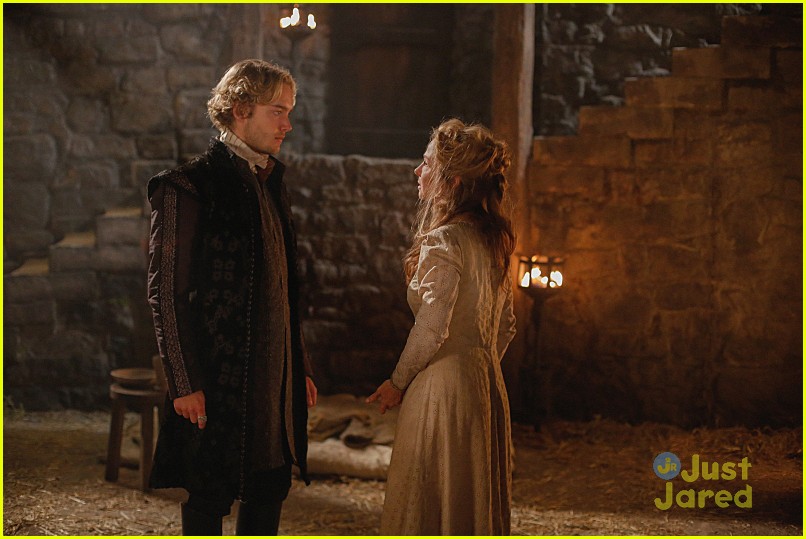 reign francis catherine aid bethrothed stills 01