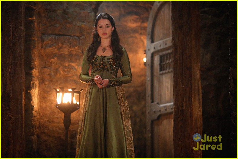 reign francis catherine aid bethrothed stills 02