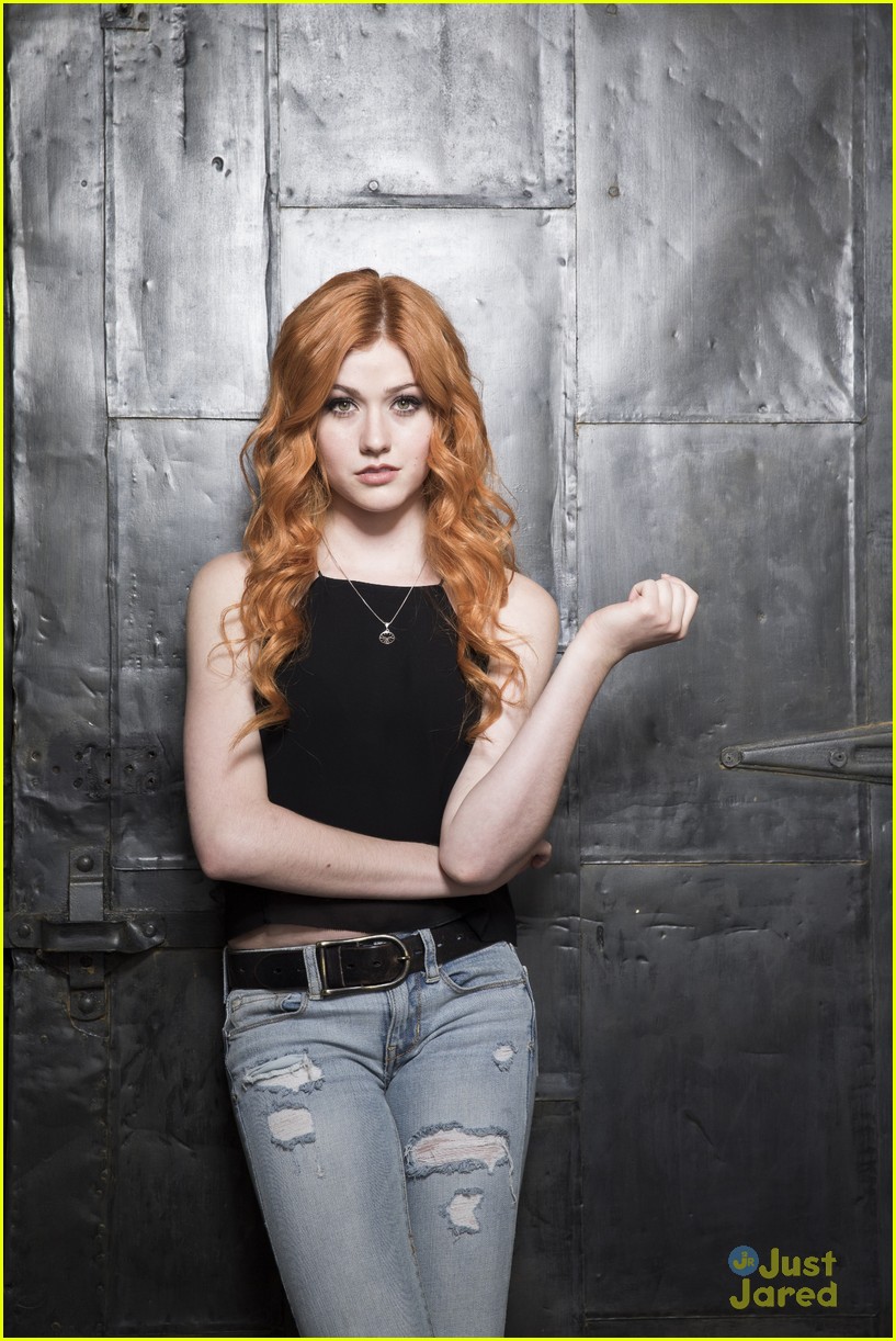 first look shadowhunters series new pics 09