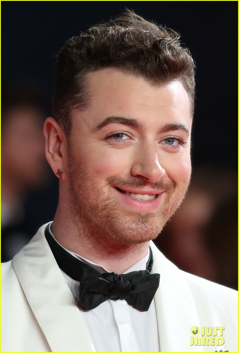 sam smith says his james bond song is horrible to sing 10