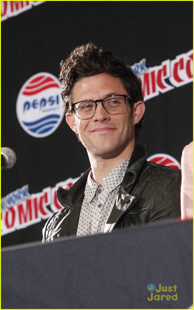 stitchers cast nycc panel signing events 10
