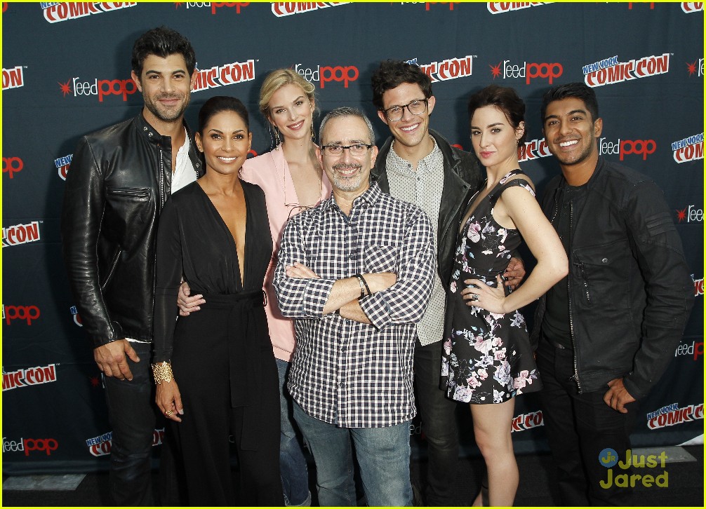 stitchers cast nycc panel signing events 23