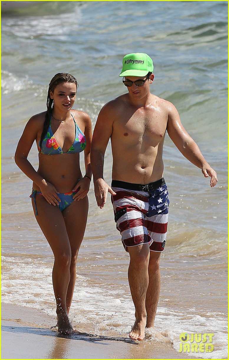 miles teller girlfriend keleigh sperry flaunt hot beach bodies 07