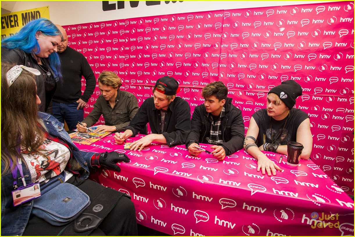 5 seconds summer signing glasgow talk documentary 04